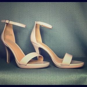 Chelsea Moreland Ideal Nude Heels